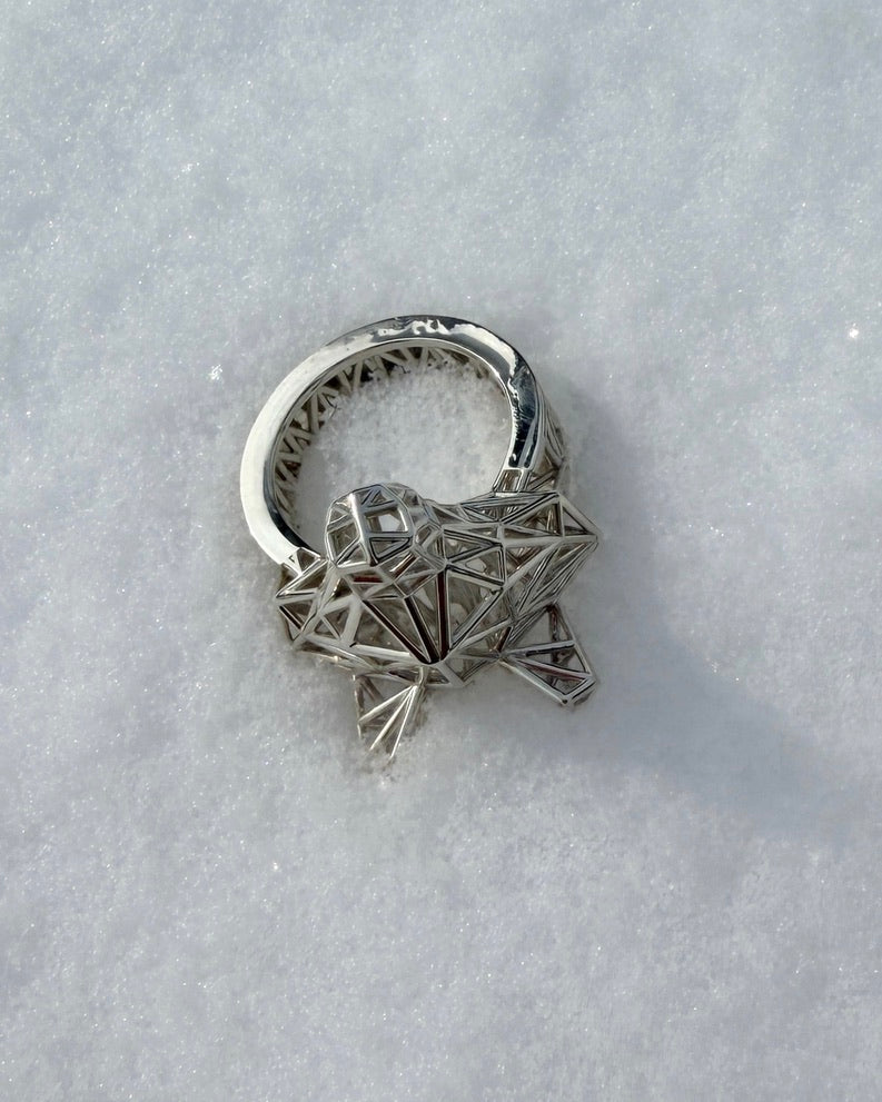 Wolf mesh ring