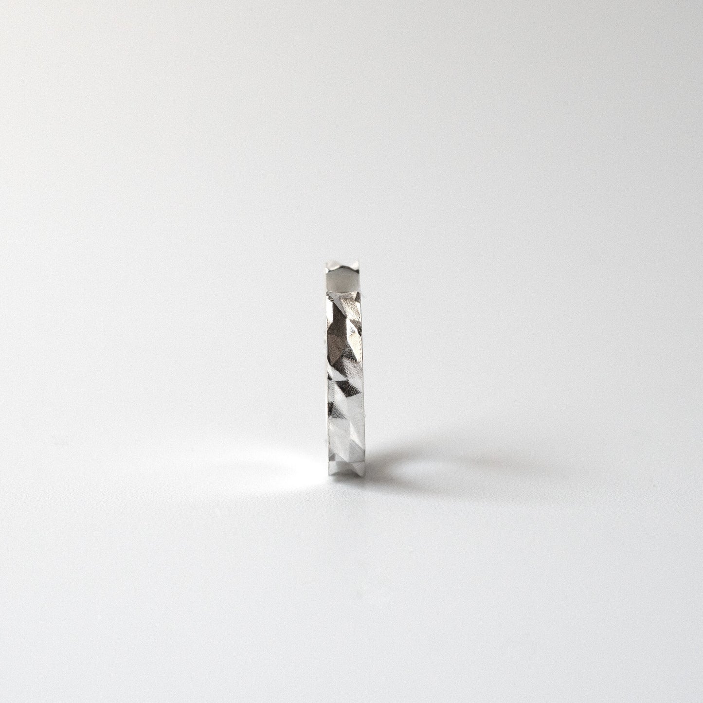 Facet Earcuff