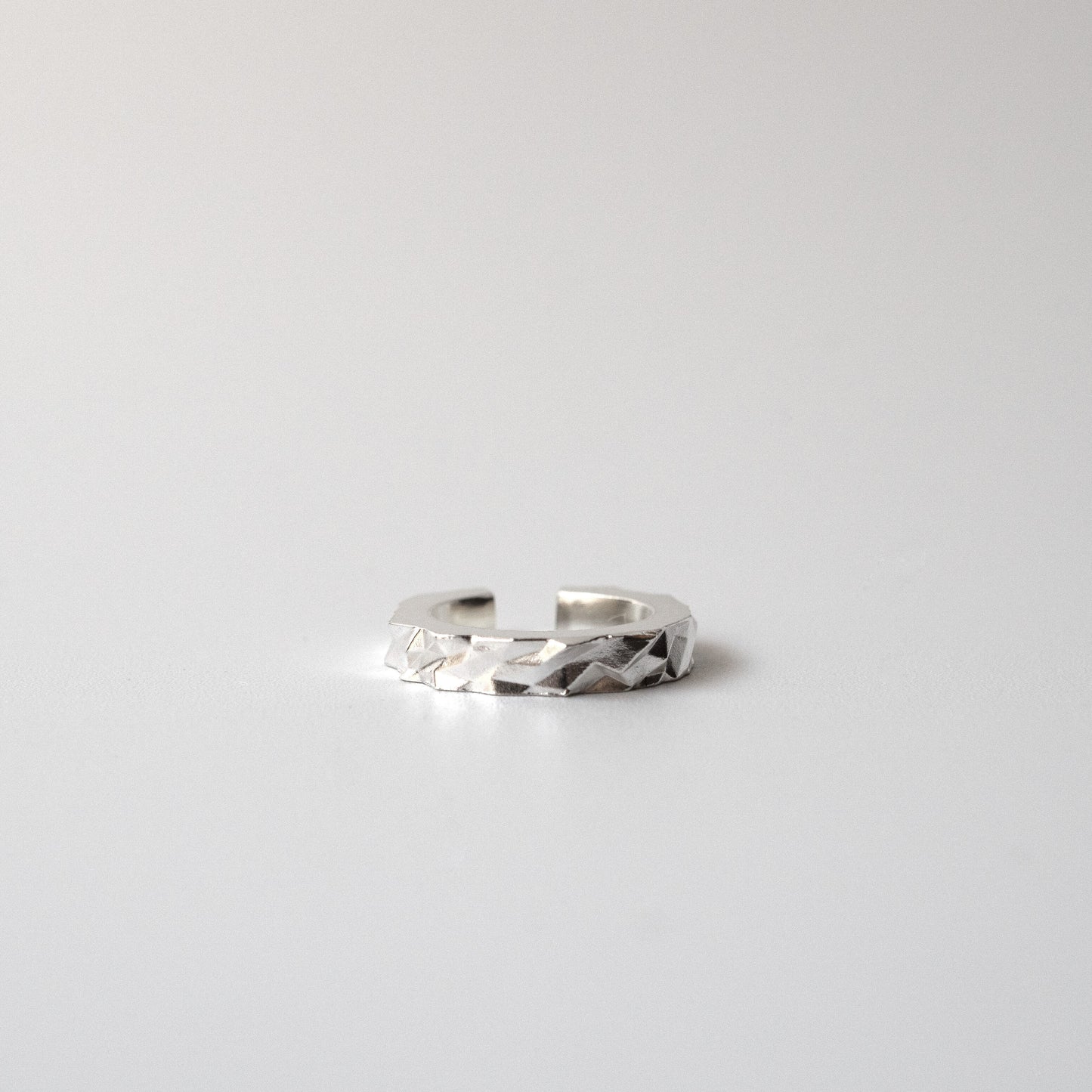 Facet Earcuff