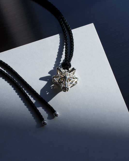Wolf mesh silk cord necklace